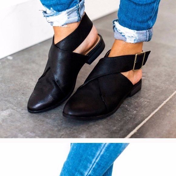 Aluna Levi Shoes - Slip on wrap flats🌼🌼🌼🌸🌸🛍